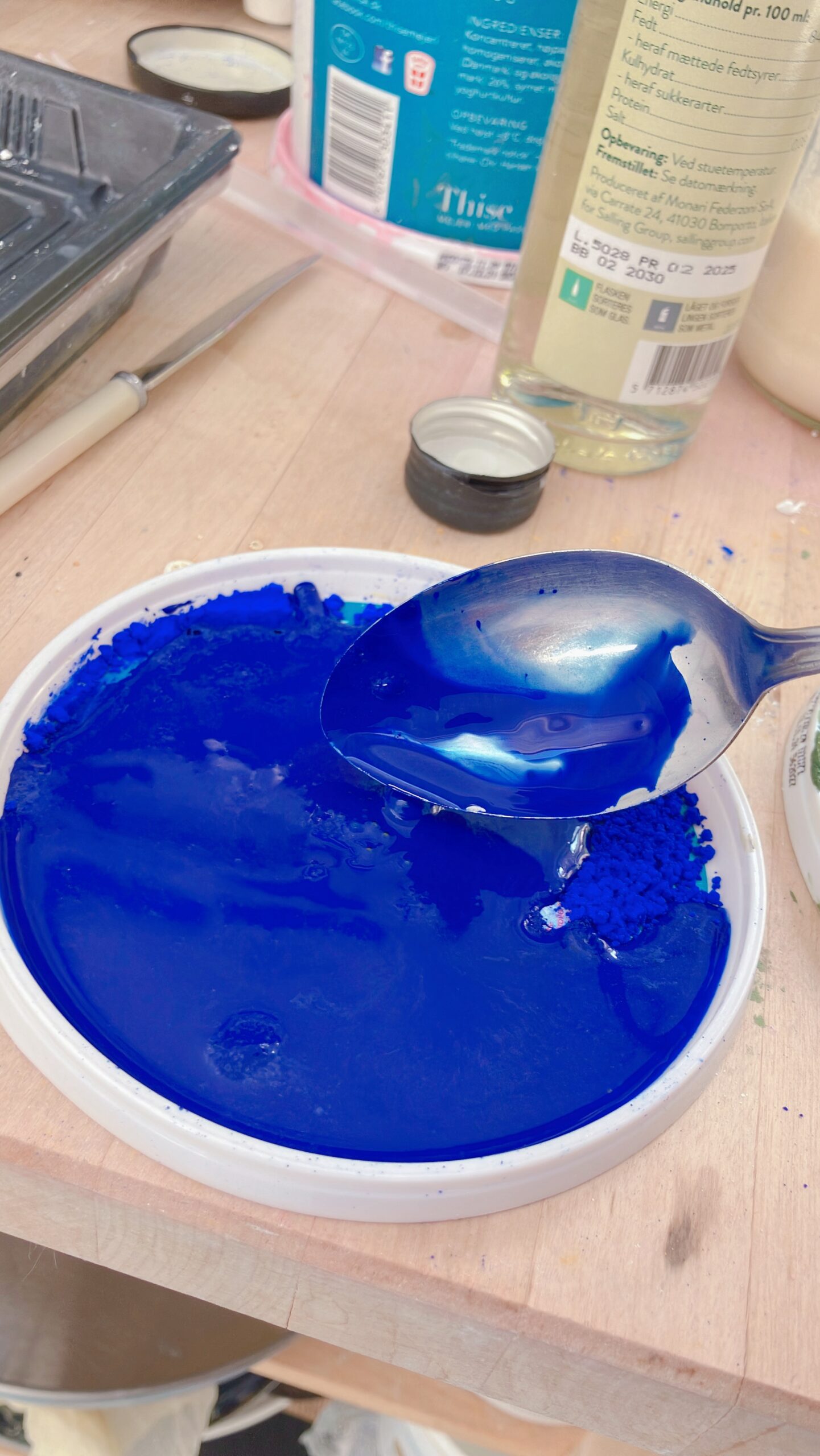 {
  "meteringMode" : 0,
  "focalLength" : 26,
  "isBackCam" : 1,
  "orientation" : 1,
  "exposureMode" : 0
}